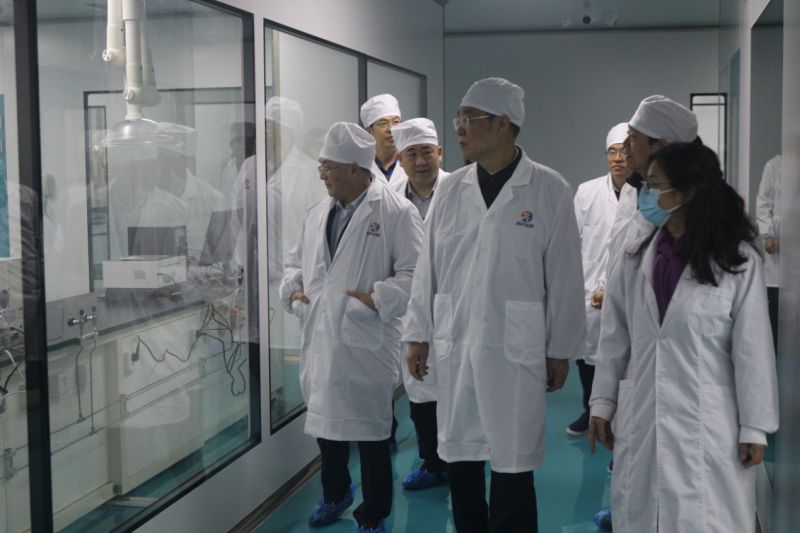 牛年志昂揚